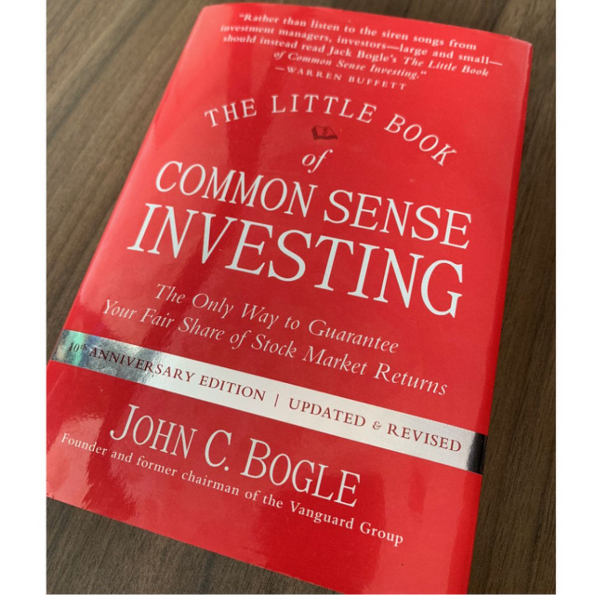 Книга здравый смысл. The little book of common sense investing. The little book of value inve.... Little book of common...John c. Bogle, 2007. The little book of safe money.